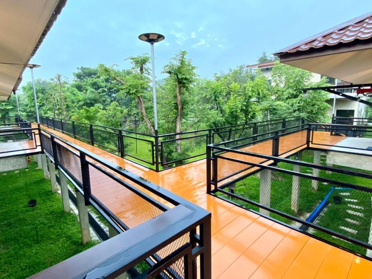 บ้านต้นไม้โฮมสเตย์อุทัยธานี Екстер'єр фото