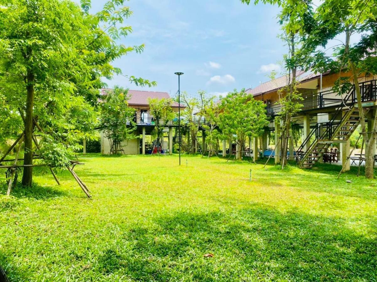 บ้านต้นไม้โฮมสเตย์อุทัยธานี Екстер'єр фото